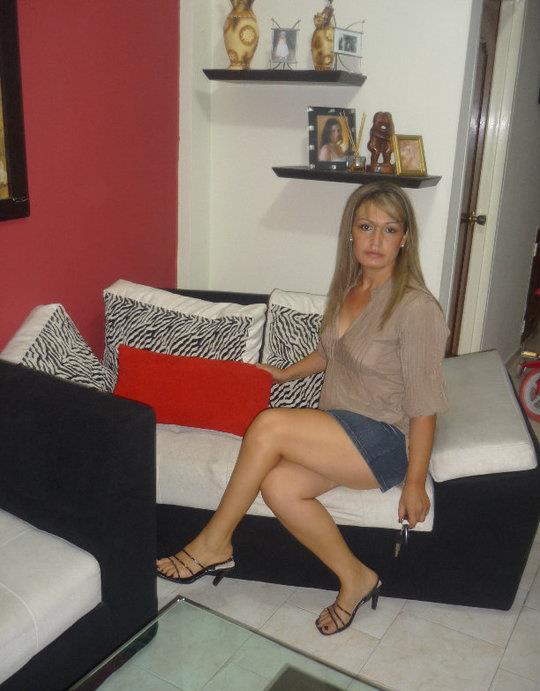 Date this young Colombia girl Irma from Cali CO7285