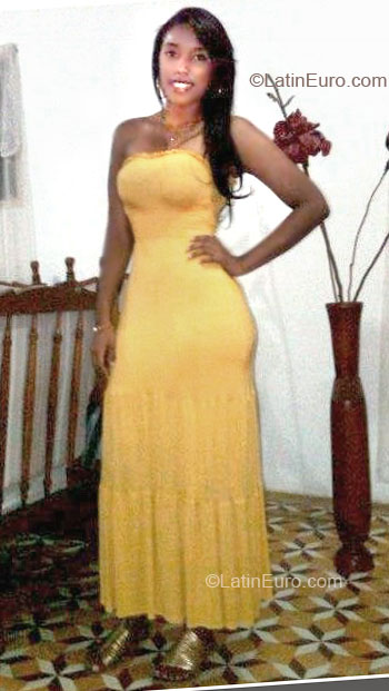 Date this fun Colombia girl Tatiana from Cartagena CO7288