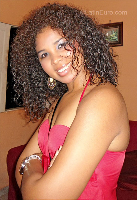 Date this foxy Brazil girl Lucia from Macapa BR5637