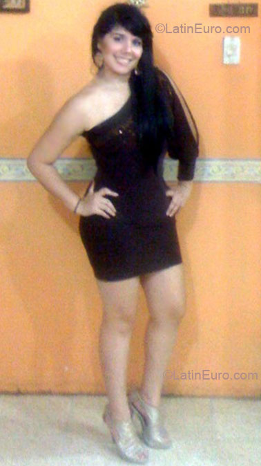 Date this athletic Ecuador girl Maria Elena from Guayaquil EC126