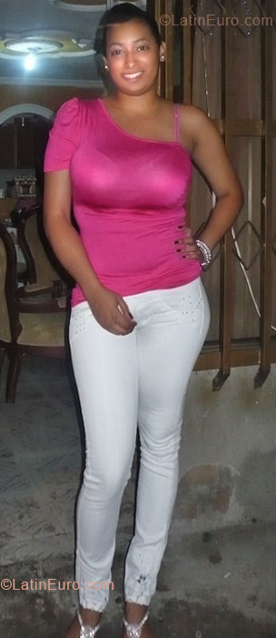 Date this beautiful Colombia girl Leidy from Cali CO7329