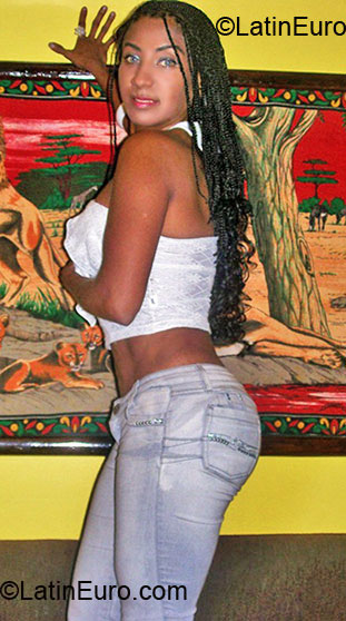 Date this passionate Brazil girl Vilma from Fortaleza BR5723