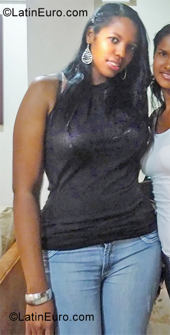 Date this tall Colombia girl Jessica from Cali CO7353