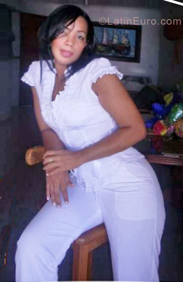 Date this sultry Colombia girl Liz from Cali CO7356