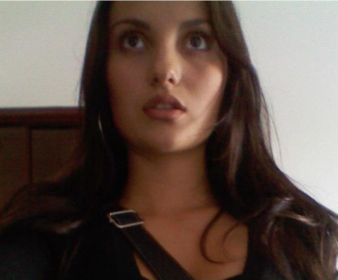 Date this funny Colombia girl Estefania from Lisboa CO7367