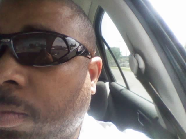Date this hot United States man Ice from Detroit US10588