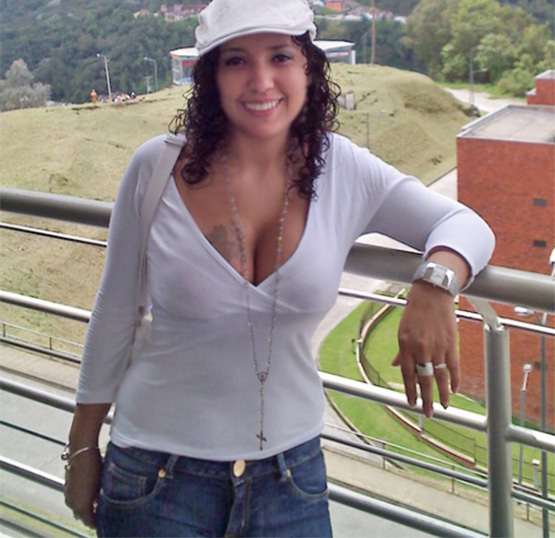 Date this athletic Colombia girl Jenny Andrea from Manizales CO7411