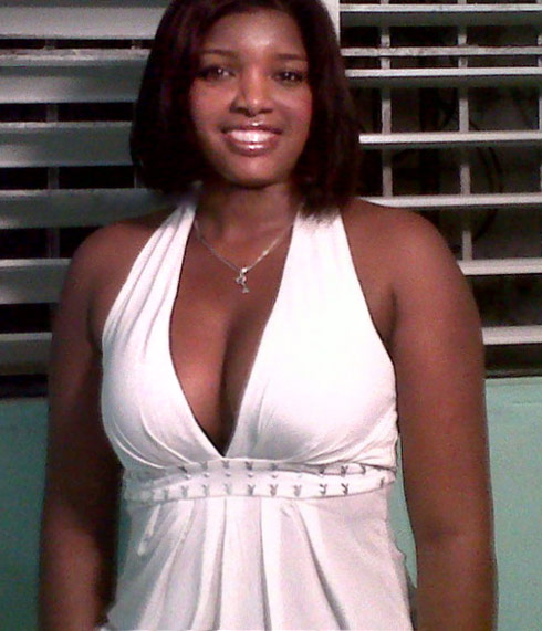 Date this hard body Dominican Republic girl Yehanny from Santo Domingo Este DO8308