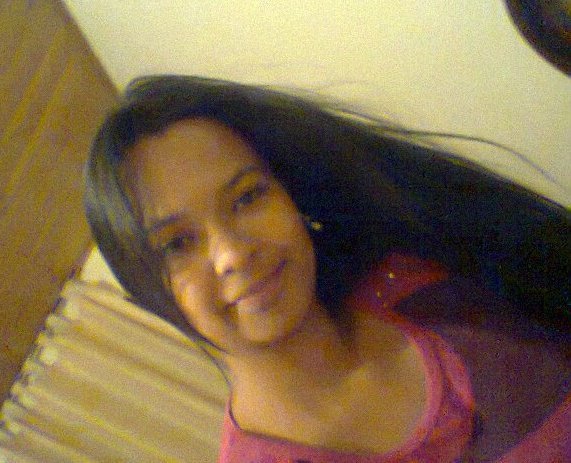 Date this attractive Colombia girl Paola from Bogota CO7479
