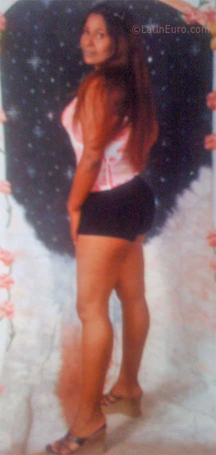 Date this funny Dominican Republic girl Teani from San Cristobal DO8383