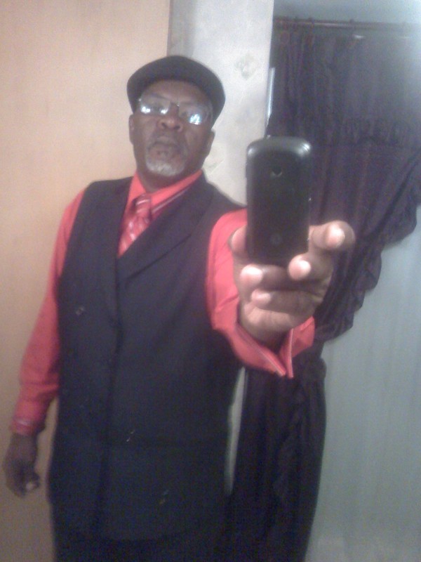 Date this sultry United States man Donnie1950 from Chicago US10804