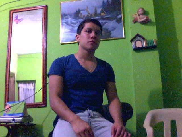 Date this hard body Colombia man Fernando from Cali CO7506