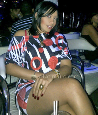 Date this foxy Dominican Republic girl Amelia from Sto Dgo DO8508