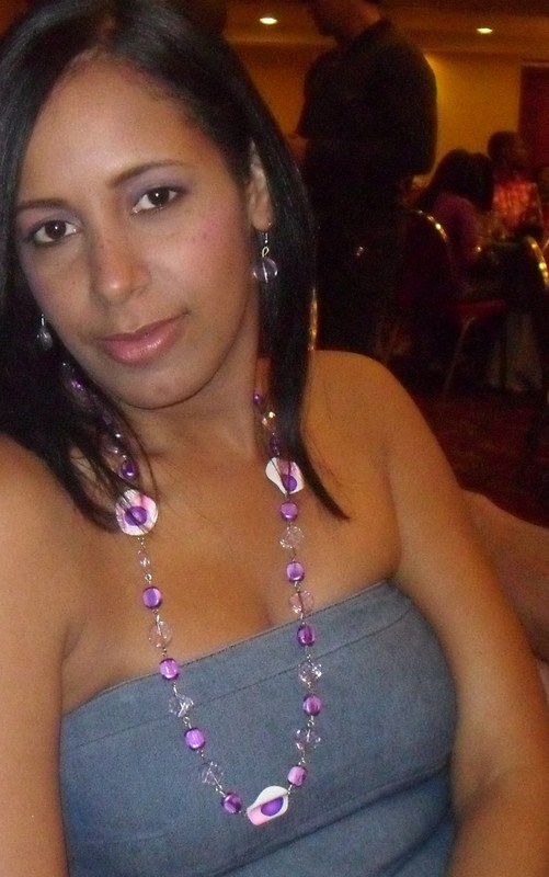 Date this happy Dominican Republic girl Ruth from Santo Domingo DO8519