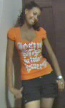 Date this nice looking Dominican Republic girl Leidy from Santo Domingo DO8547