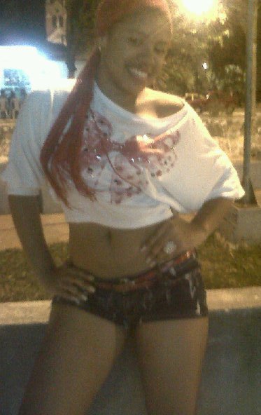 Date this happy Colombia girl Keshia from Barranquilla CO7545
