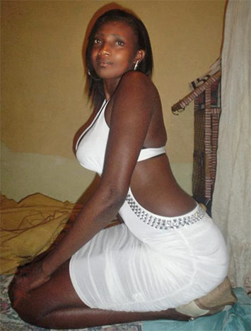 Date this tall Colombia girl Petuca from Cali CO7560