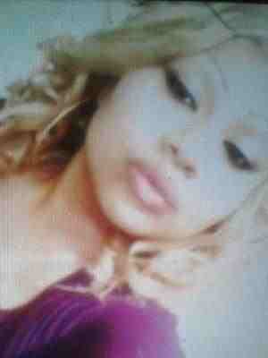 Date this voluptuous United States girl Mia2010 from Vallejo US10929