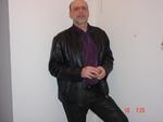 hot United States man  from San Antonio US10944