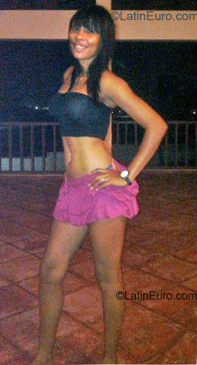 Date this foxy Dominican Republic girl Baleria from Santo Domingo DO8778