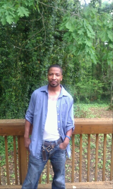 Date this gorgeous United States man RayR from Stone Mountain US11049