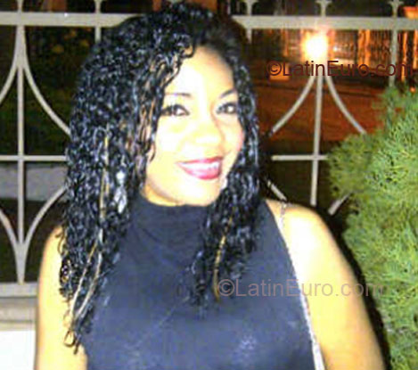 Date this hot Dominican Republic girl Min from Nagua DO8875
