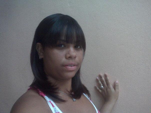 Date this foxy Dominican Republic girl Noely from Santo Domingo DO8897