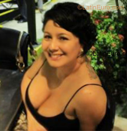 Date this charming Colombia girl Beatriz from Bogota CO7666