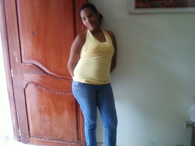 Date this happy Dominican Republic girl Samantha from Purto Plata DO8928