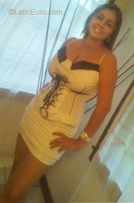 Date this foxy Honduras girl Melissa from San Pedro Sula HN366