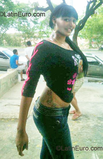Date this passionate Dominican Republic girl Perla from Santo Domingo DO8992