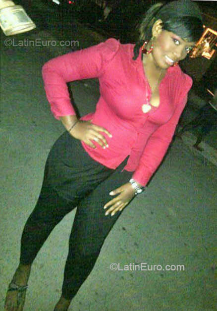 Date this athletic Dominican Republic girl Yulisa from Santo Domingo DO9060