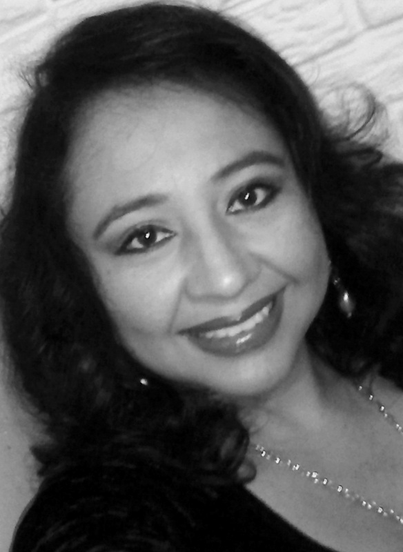 Date this tall El Salvador girl Silvia from Sa SV17