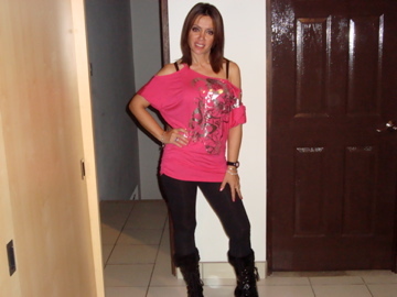 Date this happy Costa Rica girl Lali from San Jose CR83