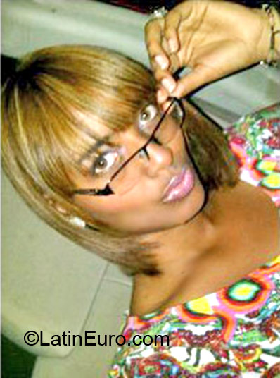 Date this sensual Dominican Republic girl Osdiprincess from Santo Domingo DO11835