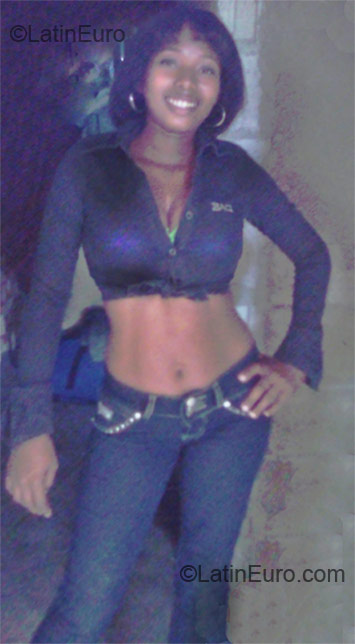 Date this hot Dominican Republic girl Yuderkys from San Pedro De Macoris DO9202