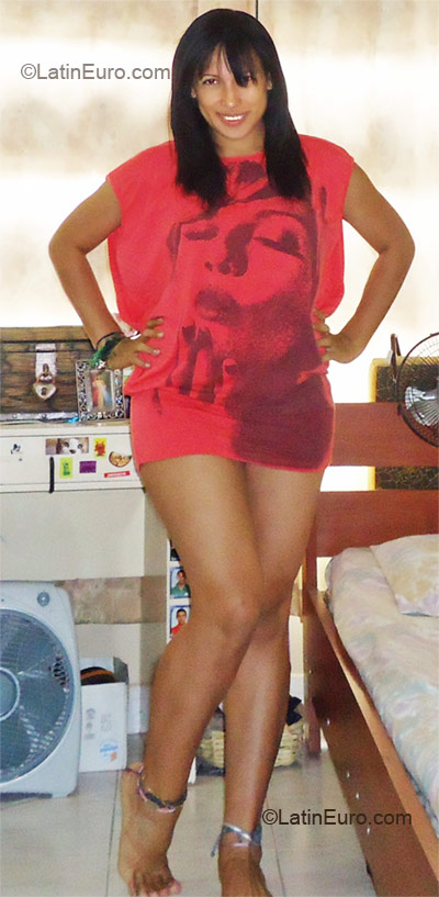 Date this good-looking Colombia girl Ligya from Cali CO7888