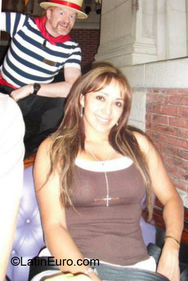 Date this tall Colombia girl Sandra from Bogota CO7911