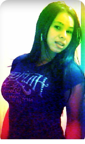 Date this voluptuous Andorra girl Haki from valencia CO8009