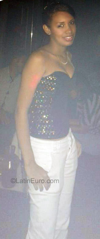 Date this exotic Dominican Republic girl Pamela from Santo Domingo DO9387