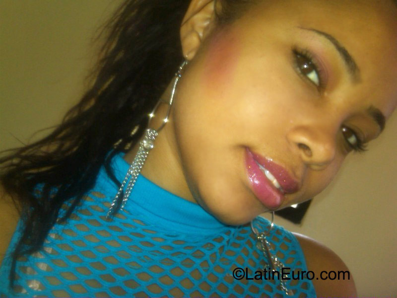 Date this passionate Dominican Republic girl Arody from Santo Domingo DO9392
