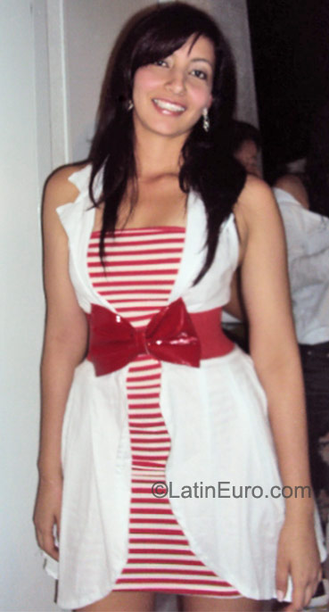 Date this happy Colombia girl Ana carolina from Medellin CO8088
