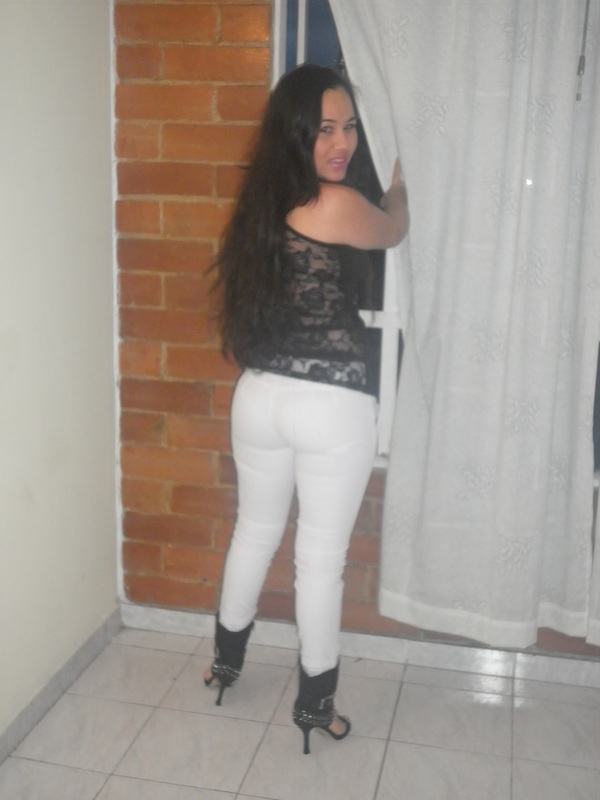 Date this delightful Colombia girl Adriana from Ibague CO8091