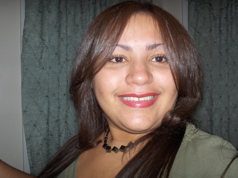 Date this athletic United States girl Aneika from Cambridge US11428