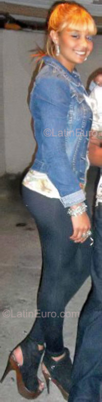 Date this beautiful Brazil girl Camila from Sao Paulo BR6062