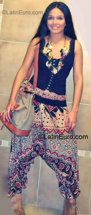 Date this hard body Colombia girl Paula06 from Barranquilla CO8157