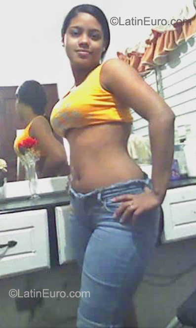 Date this delightful Dominican Republic girl Jennifer from Puerto Plata DO9480