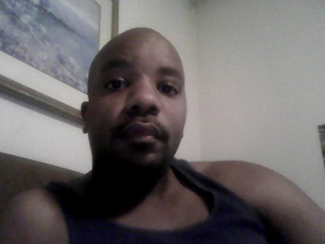 Date this nice looking United States man Kenneth from Marshall US11474