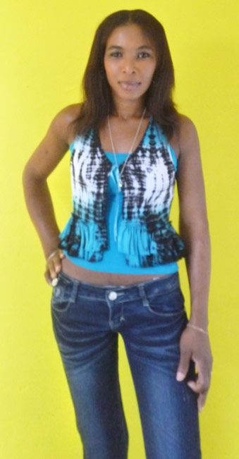 Date this hard body Colombia girl Norely from Bogota CO8196