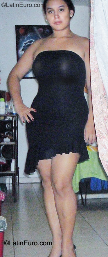 Date this delightful Colombia girl Sandra from Palmira CO8249